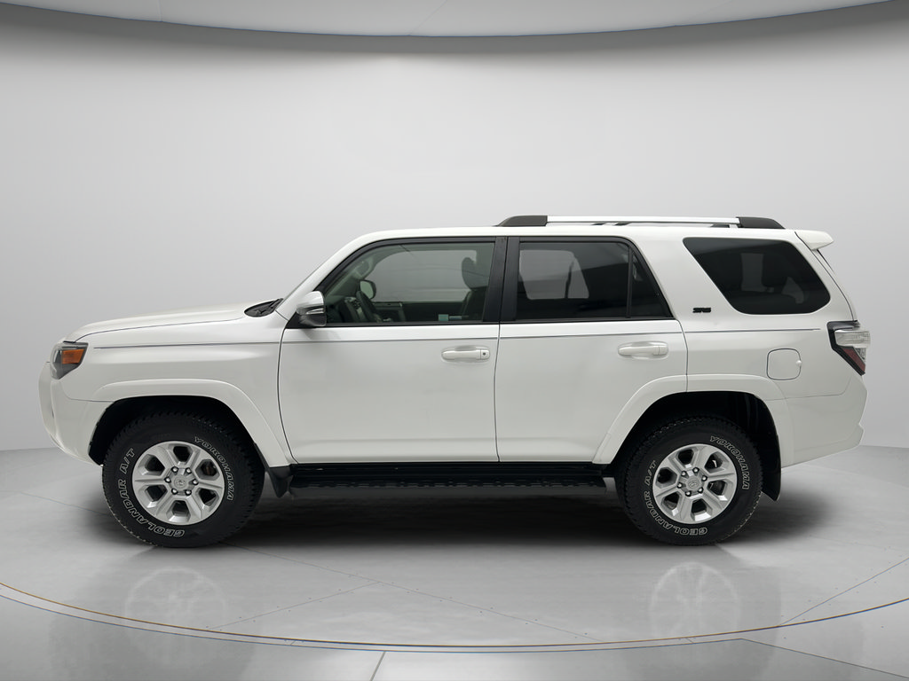 Used 2021 Toyota 4Runner SR5 Premium w/ Moonroof Package AWD/4WD image 7