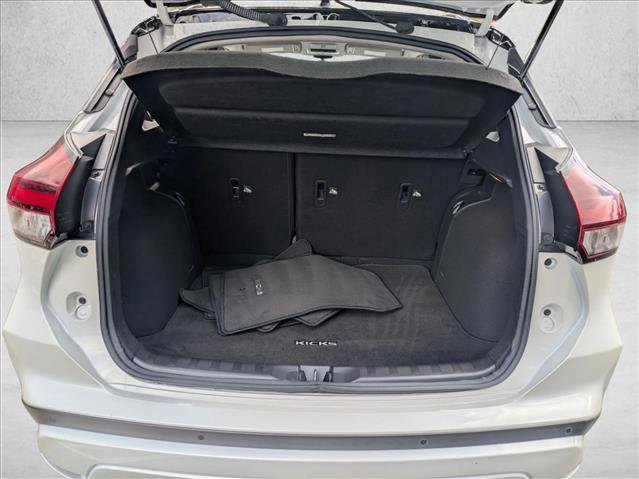 Certified 2023 Nissan Kicks SR w/ SR Premium Package image 6