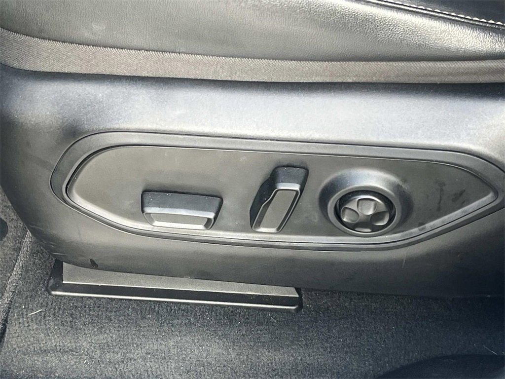 Used 2023 Jeep Grand Cherokee Altitude image 11