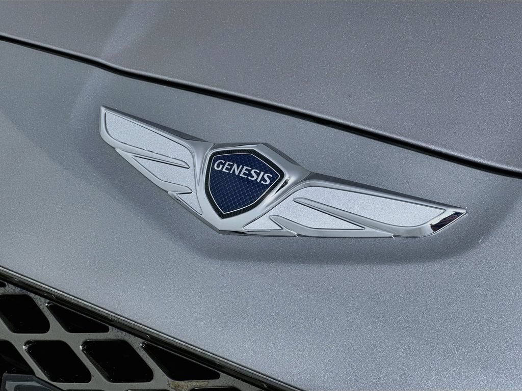 Used 2022 Genesis G70 2.0T AWD/4WD image 10