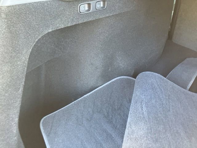 Used 2023 Tesla Model Y Long Range image 33