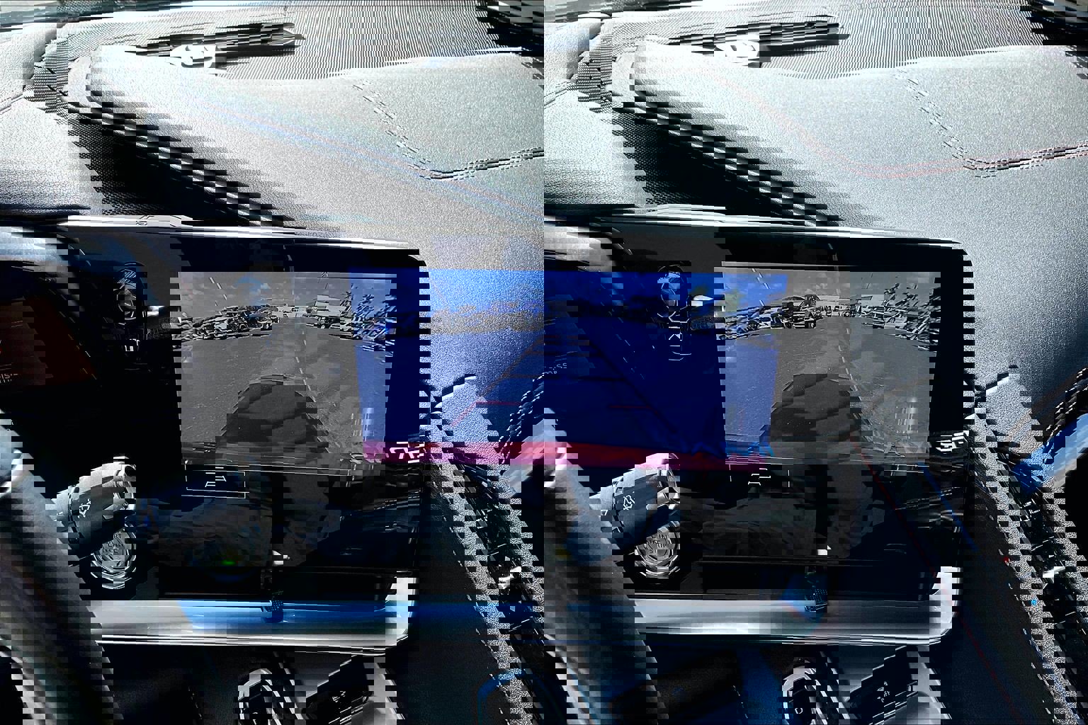 Used 2021 Chevrolet Corvette Stingray Coupe w/ Engine Appearance Package image 19