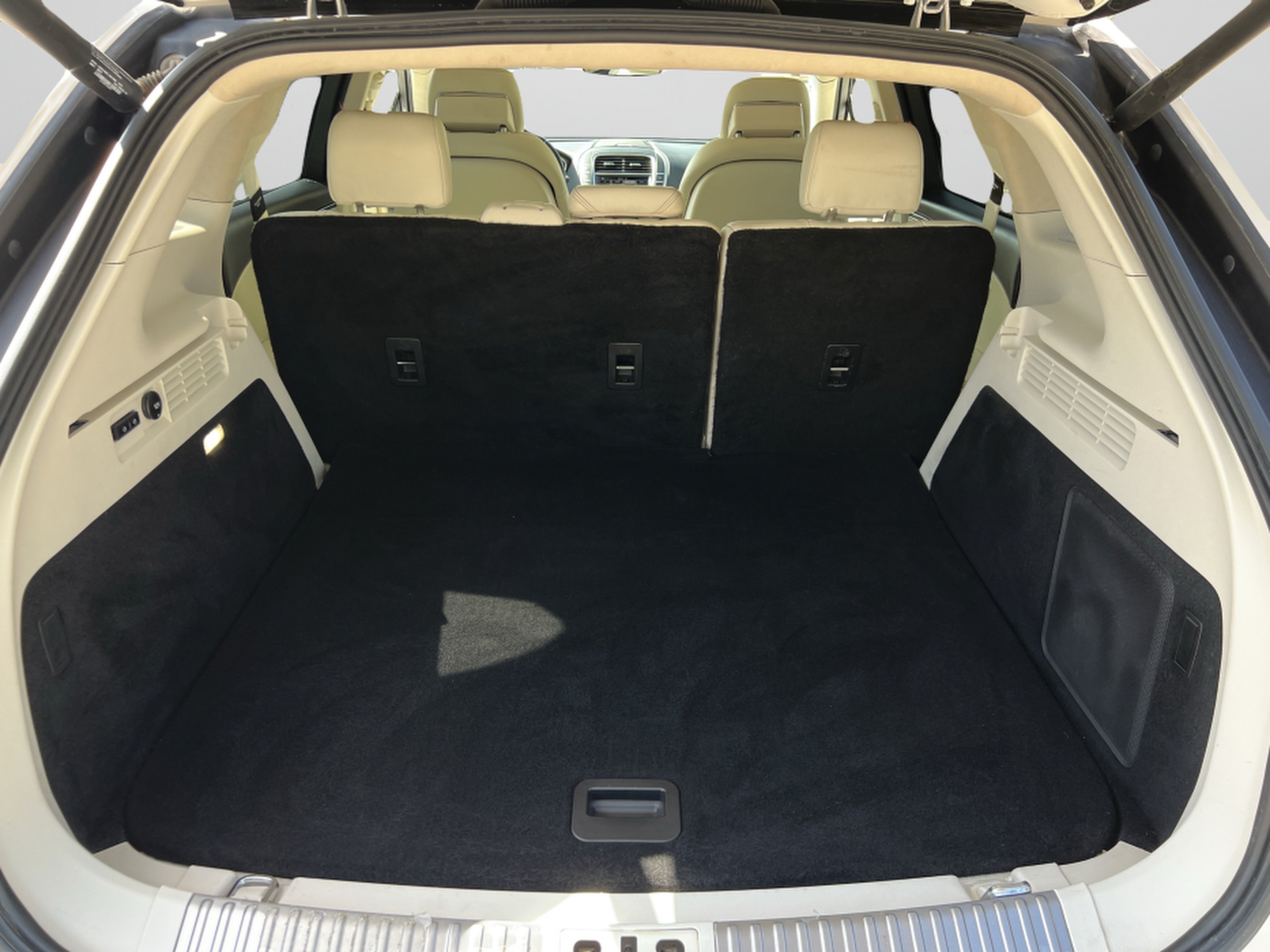 Used 2017 Lincoln MKX Black Label w/ Driver Assistance Package AWD/4WD image 25