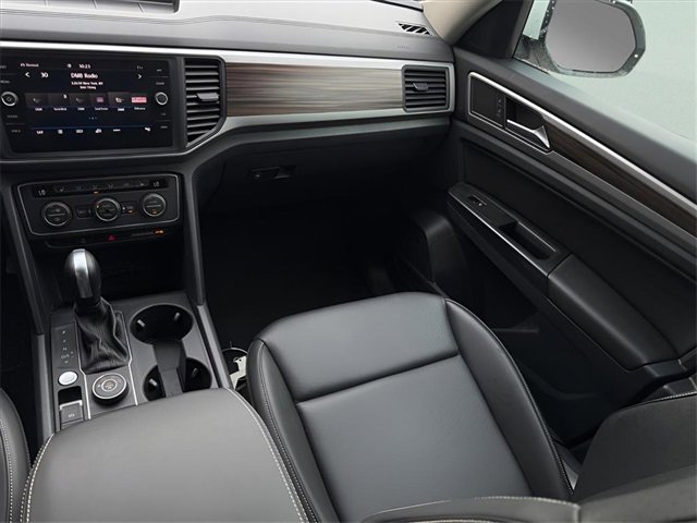 Used 2021 Volkswagen Atlas SE image 10