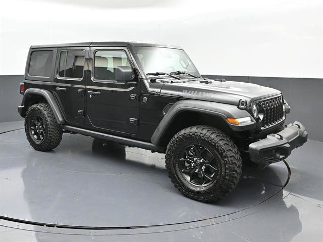 Used 2025 Jeep Wrangler Unlimited Sport AWD/4WD image 2
