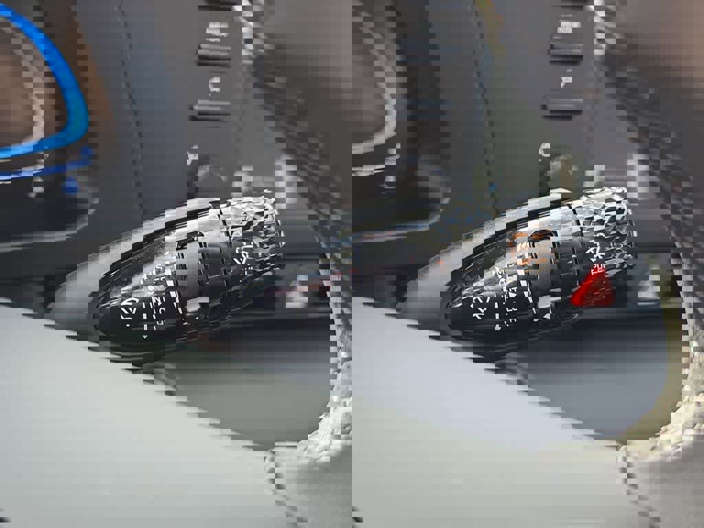 New 2026 Hyundai Elantra Sport image 27