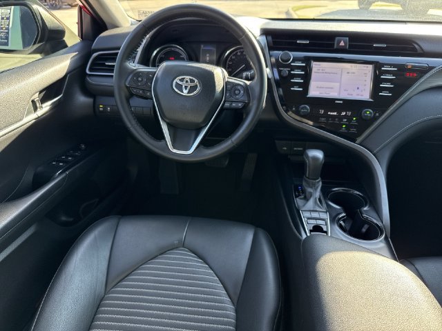 Used 2020 Toyota Camry SE FWD image 10