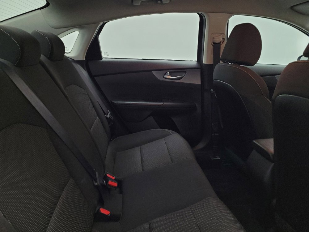 Used 2020 Kia Forte LXS FWD image 19