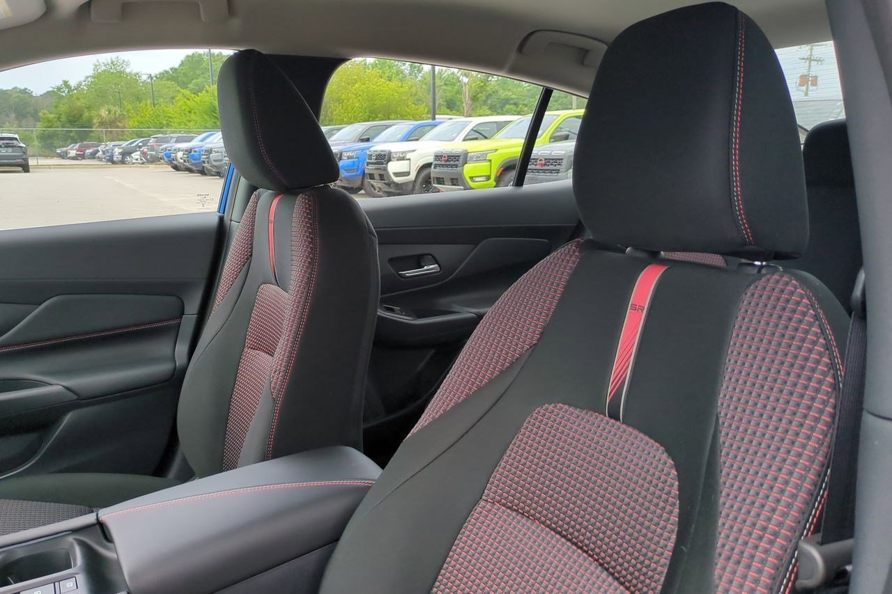 New 2026 Nissan Sentra SR w/ Floor Mat Package FWD image 15
