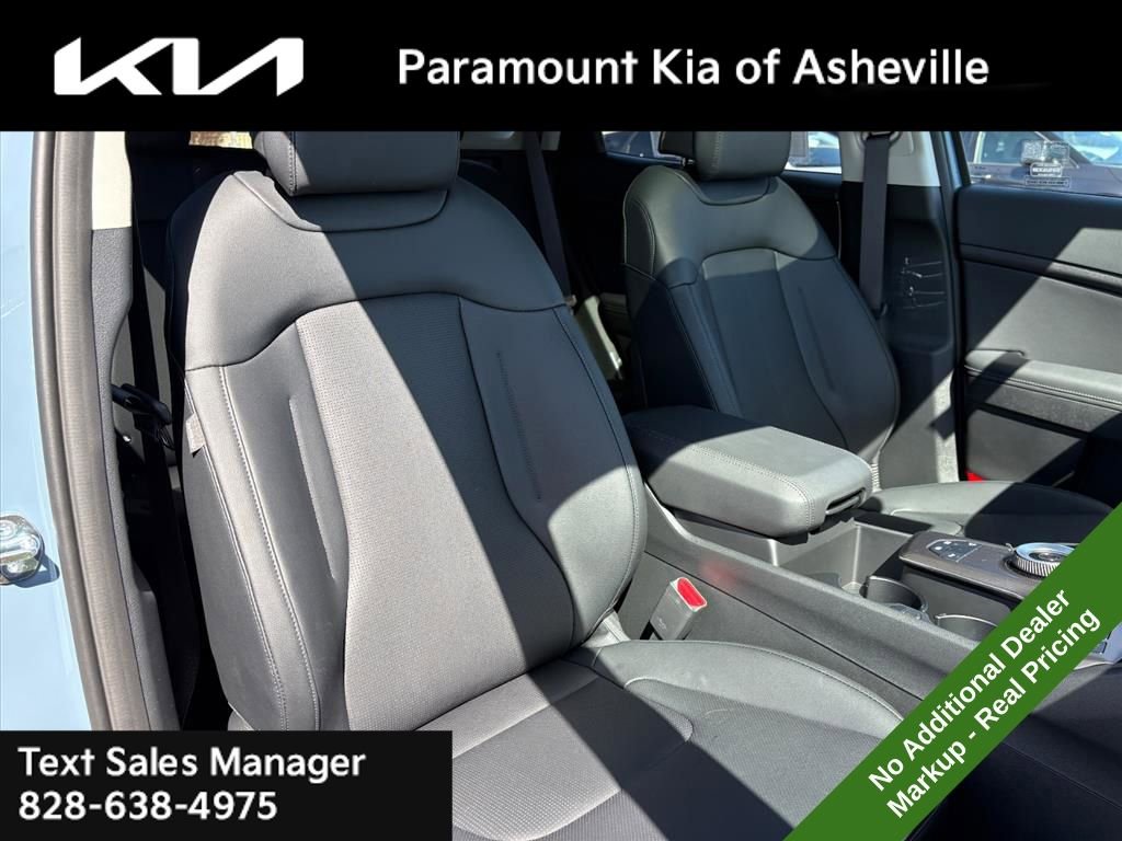 New 2026 Kia Sportage EX image 21