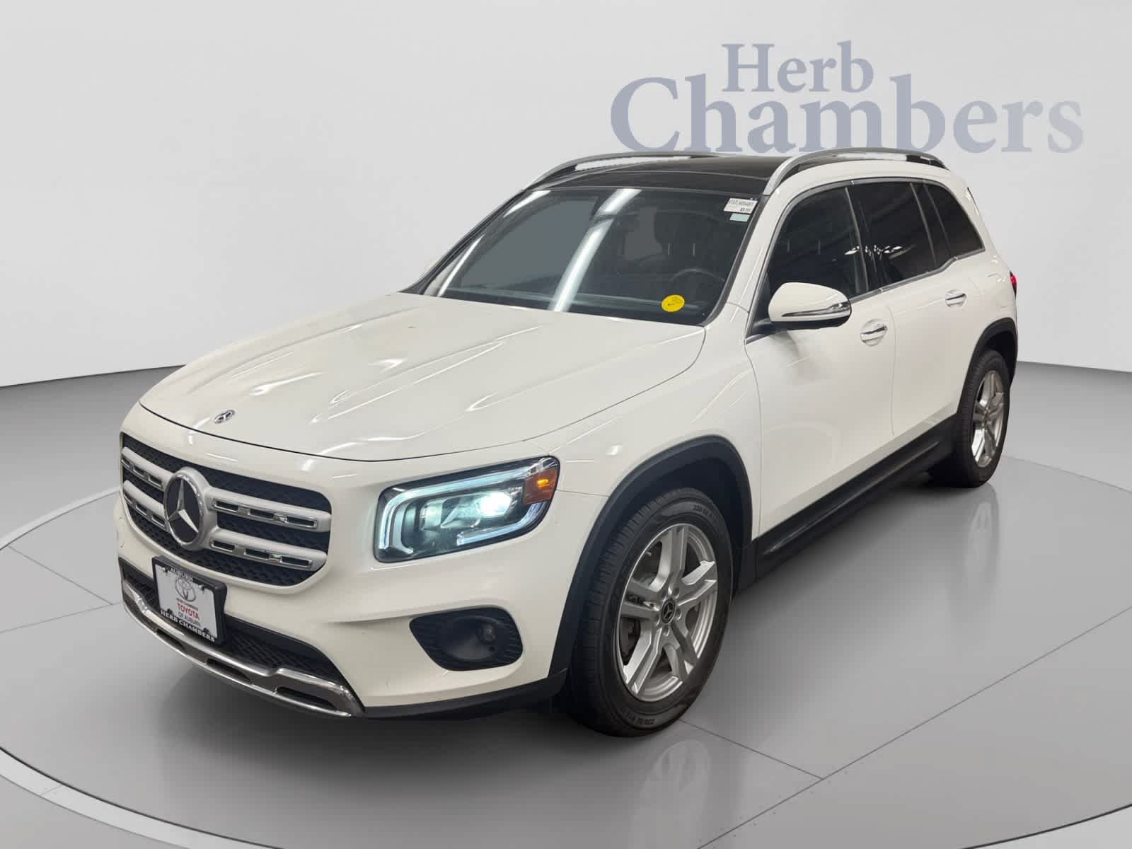 Used 2020 Mercedes-Benz GLB 250 4MATIC image 11