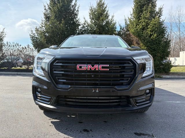 Certified 2024 GMC Terrain SLT w/ Infotainment Package II image 10
