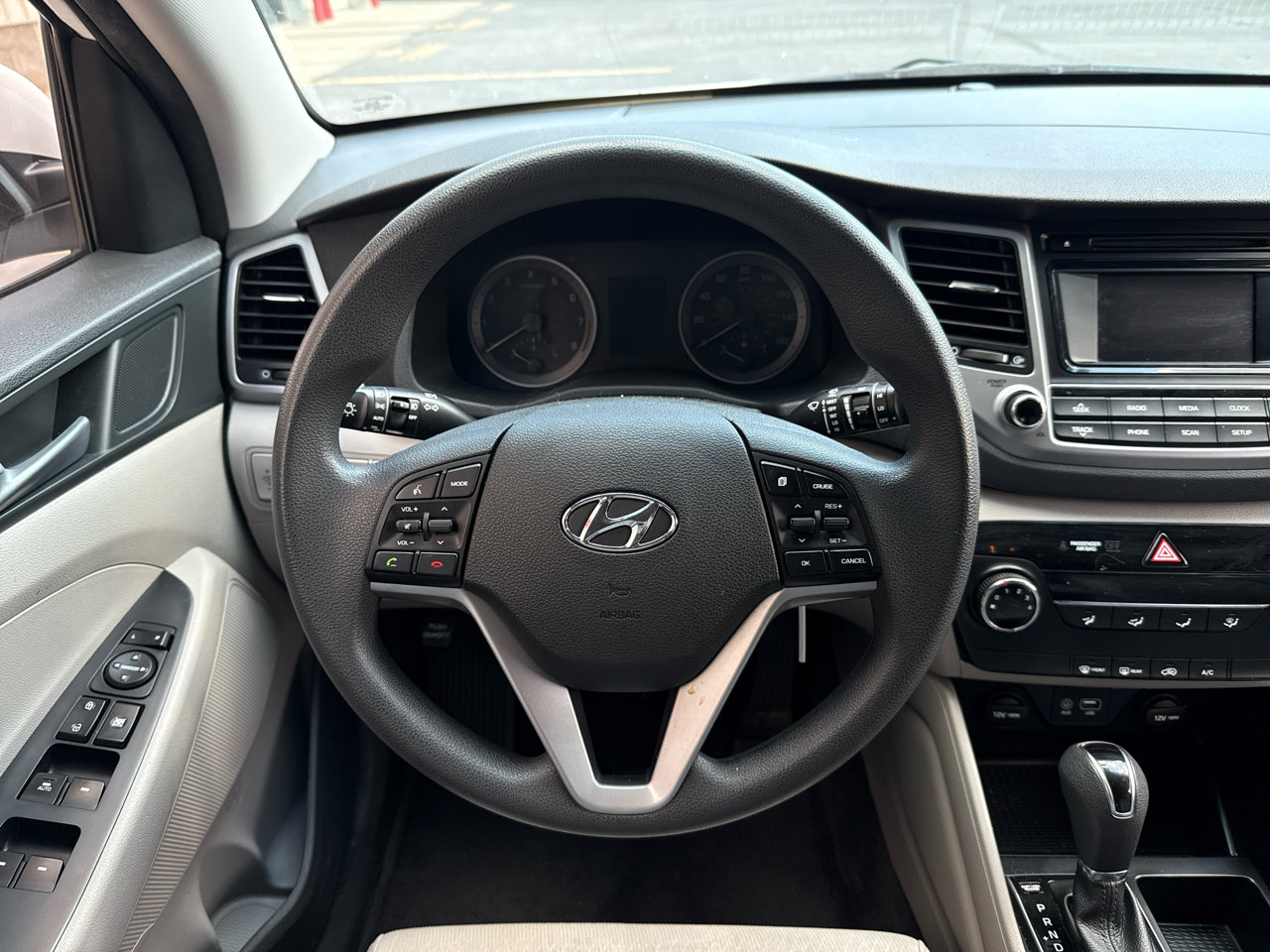 Used 2017 Hyundai Tucson SE image 14