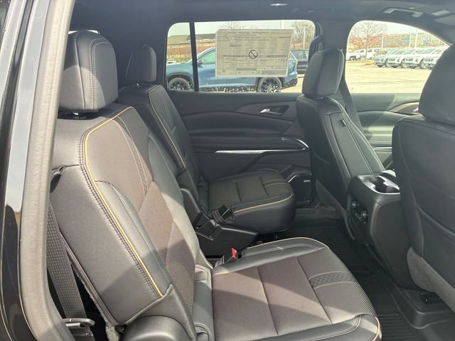 New 2026 Chevrolet Traverse High Country w/ LPO, Floor Liner Package AWD/4WD image 15