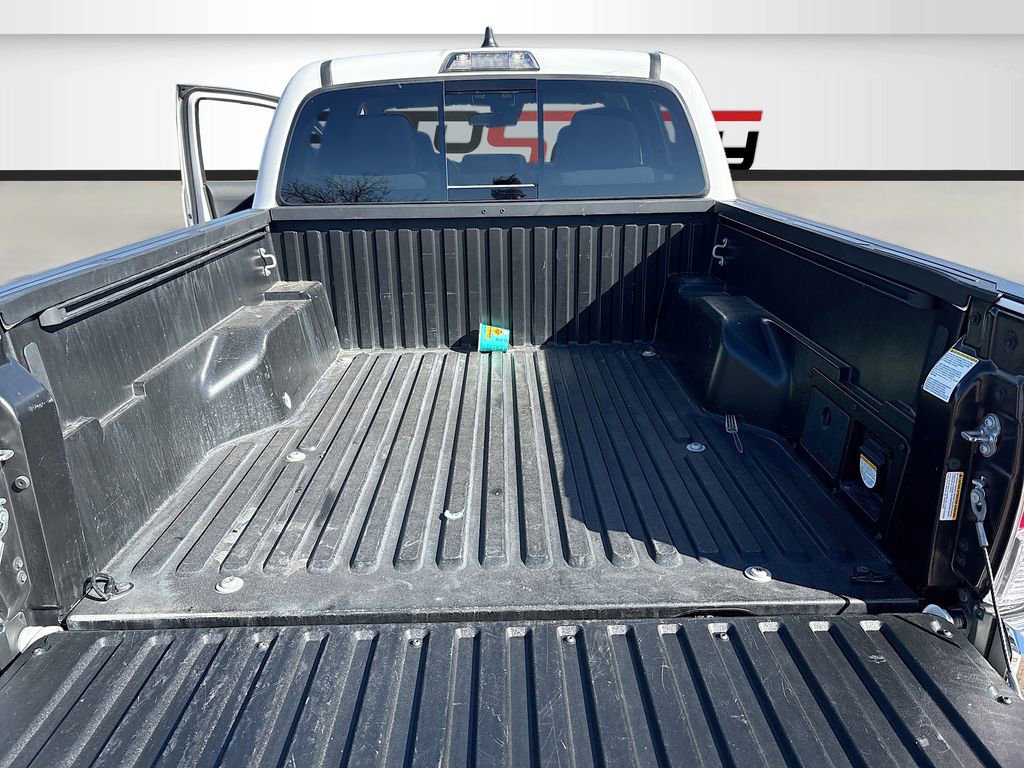 Used 2021 Toyota Tacoma TRD Off-Road image 23