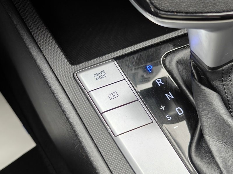 Used 2022 Hyundai Elantra SEL w/ Cargo Package image 29