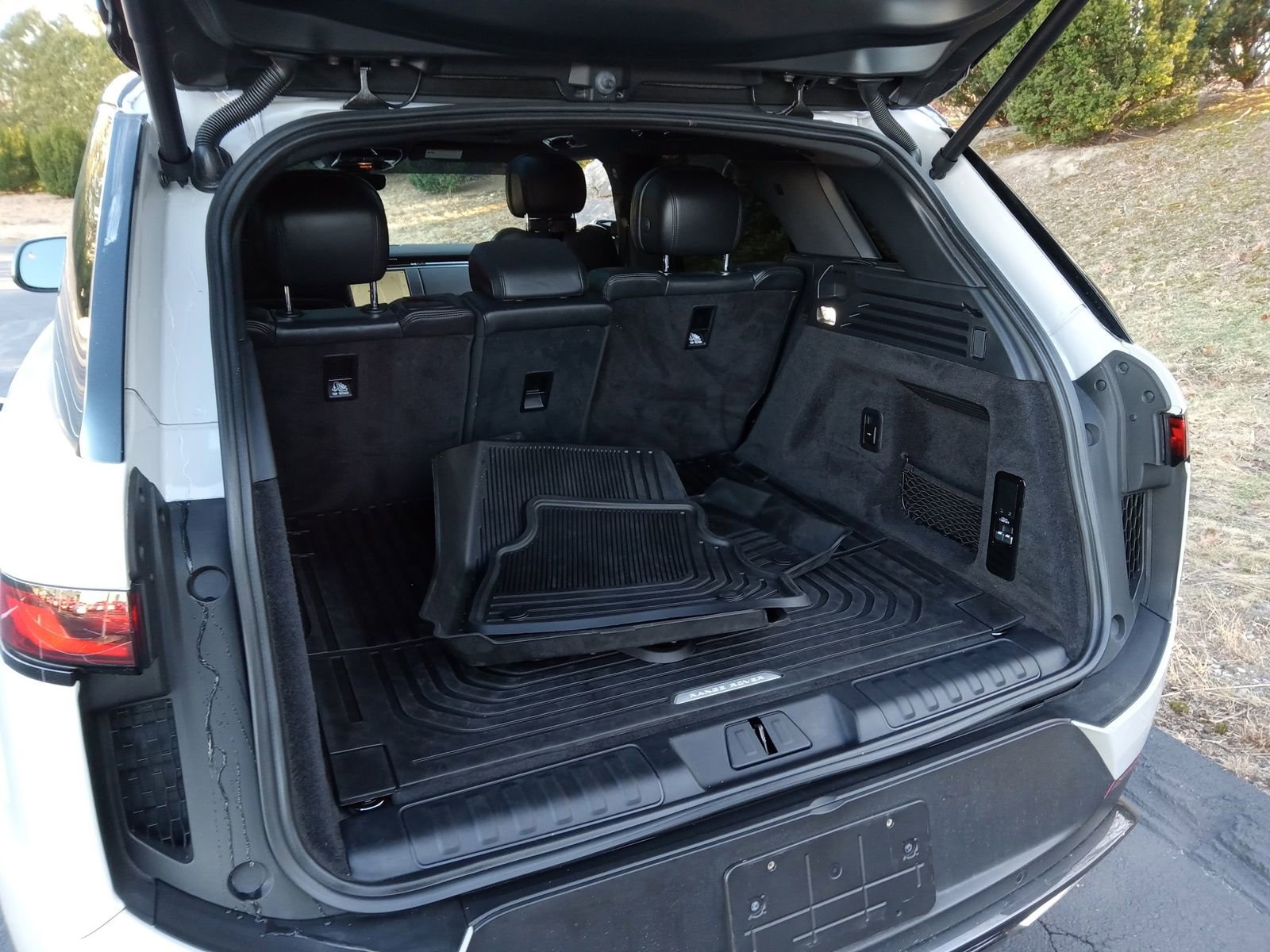 Used 2024 Land Rover Range Rover Sport SE image 23