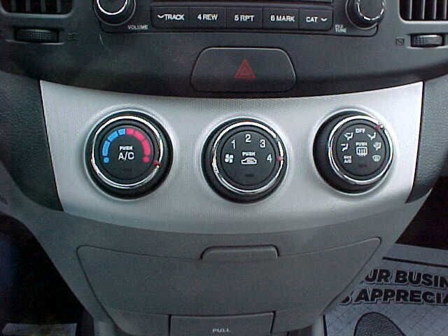 Used 2008 Hyundai Elantra GLS image 21