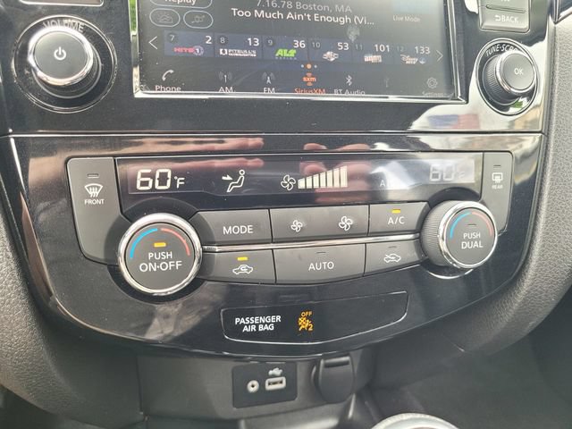 Used 2022 Nissan Rogue Sport SV w/ Technology Package AWD/4WD image 24