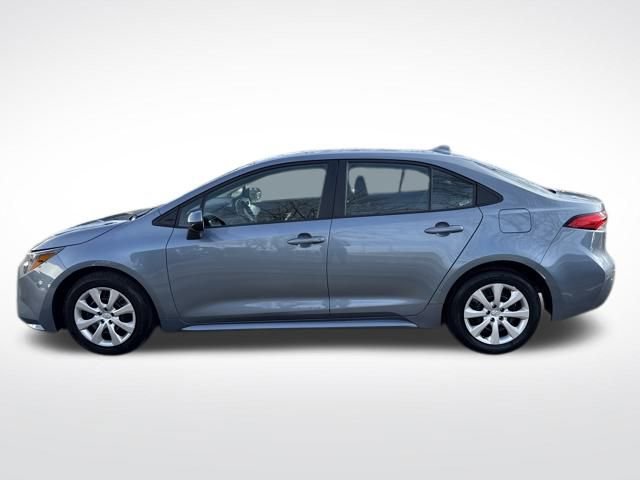 Used 2024 Toyota Corolla LE image 2