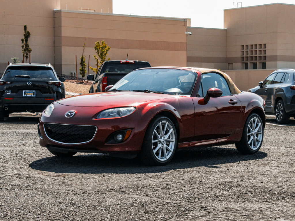 Used 2010 MAZDA MX-5 Miata Grand Touring w/ Premium Pkg RWD image 1