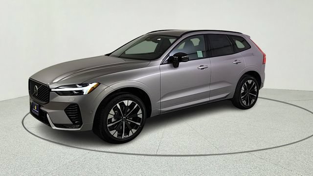 New 2026 Volvo XC60 B5 Plus w/ Climate Package PRO AWD/4WD image 4