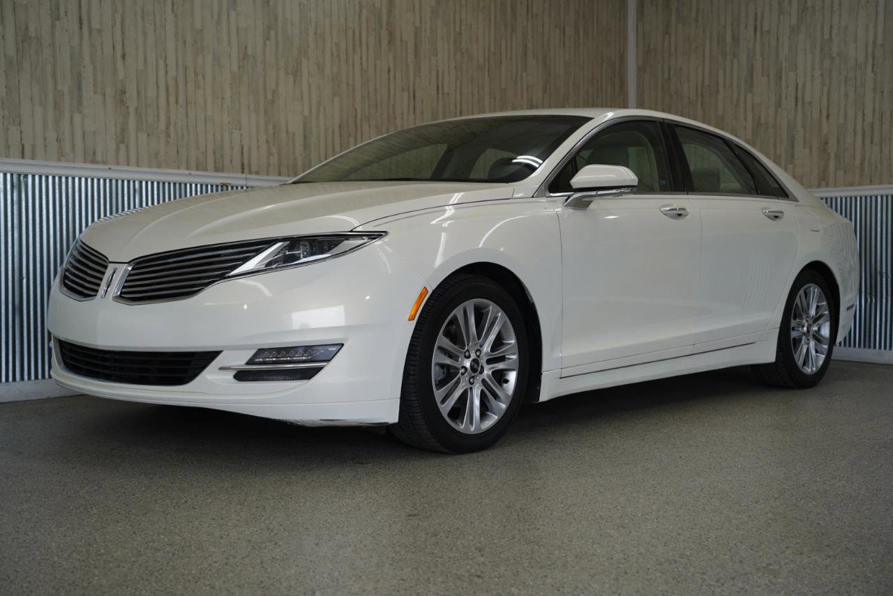 Used 2013 Lincoln MKZ FWD image 4