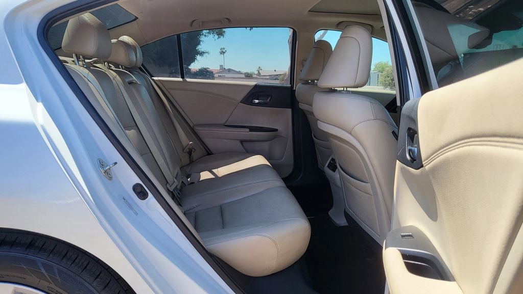 Used 2014 Honda Accord Touring image 18