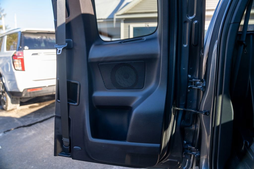 Used 2018 Toyota Tacoma TRD Sport w/ Technology Package image 14