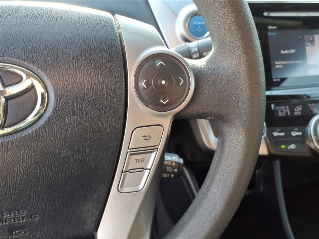 Used 2017 Toyota Prius V Three FWD image 29
