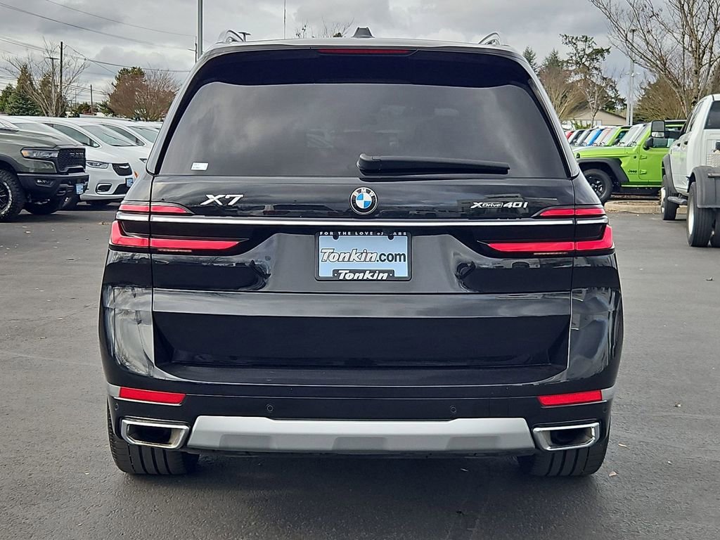 Used 2023 BMW X7 xDrive40i w/ Premium Package image 5