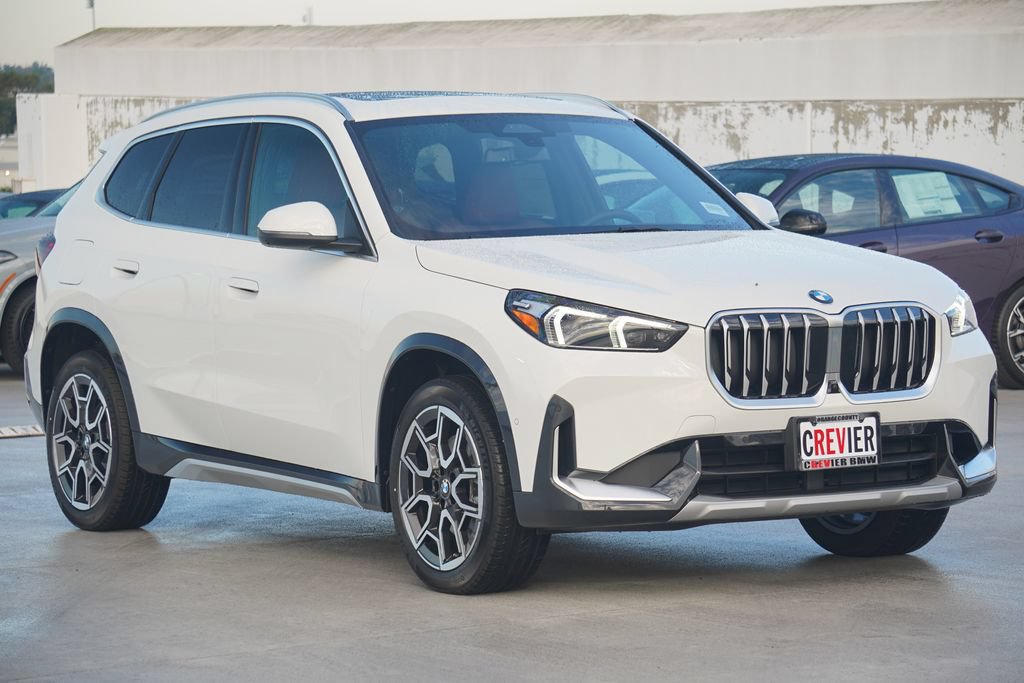 Used 2026 BMW X1 xDrive28i w/ Technology Package AWD/4WD image 3