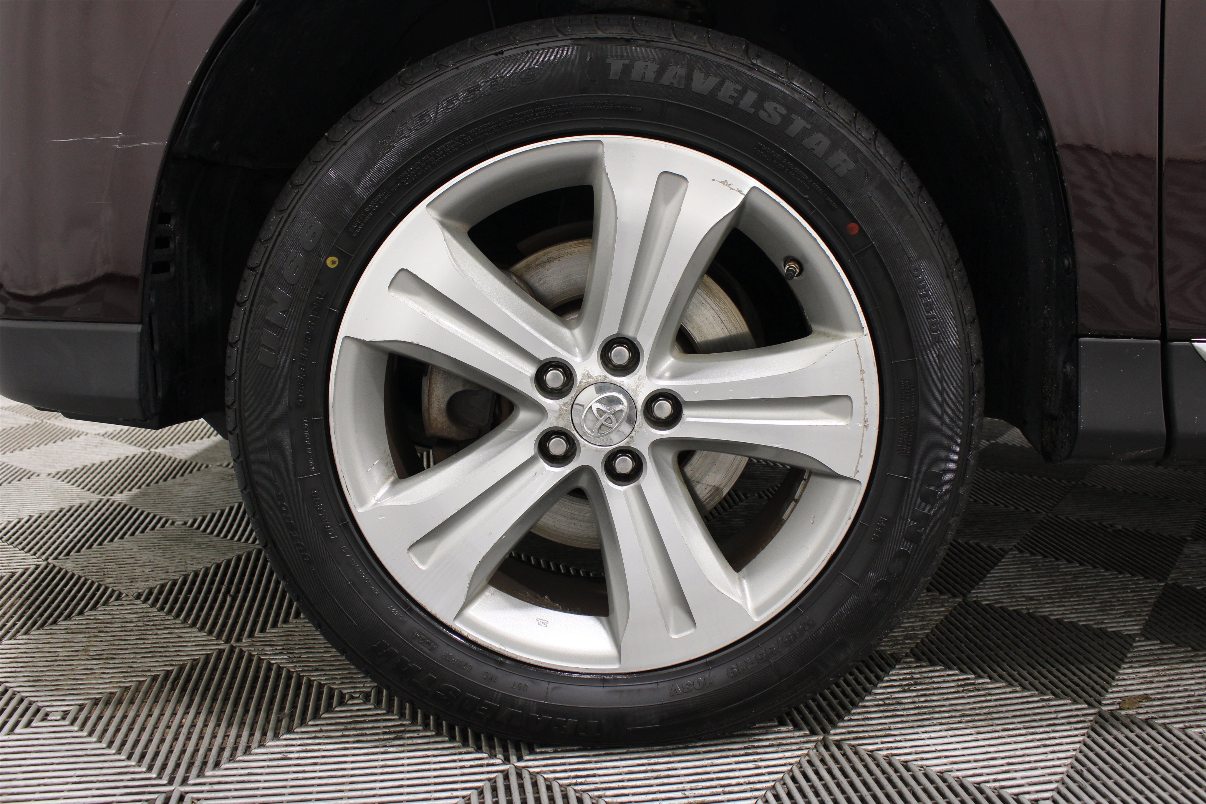 Used 2013 Toyota Highlander Limited FWD image 33