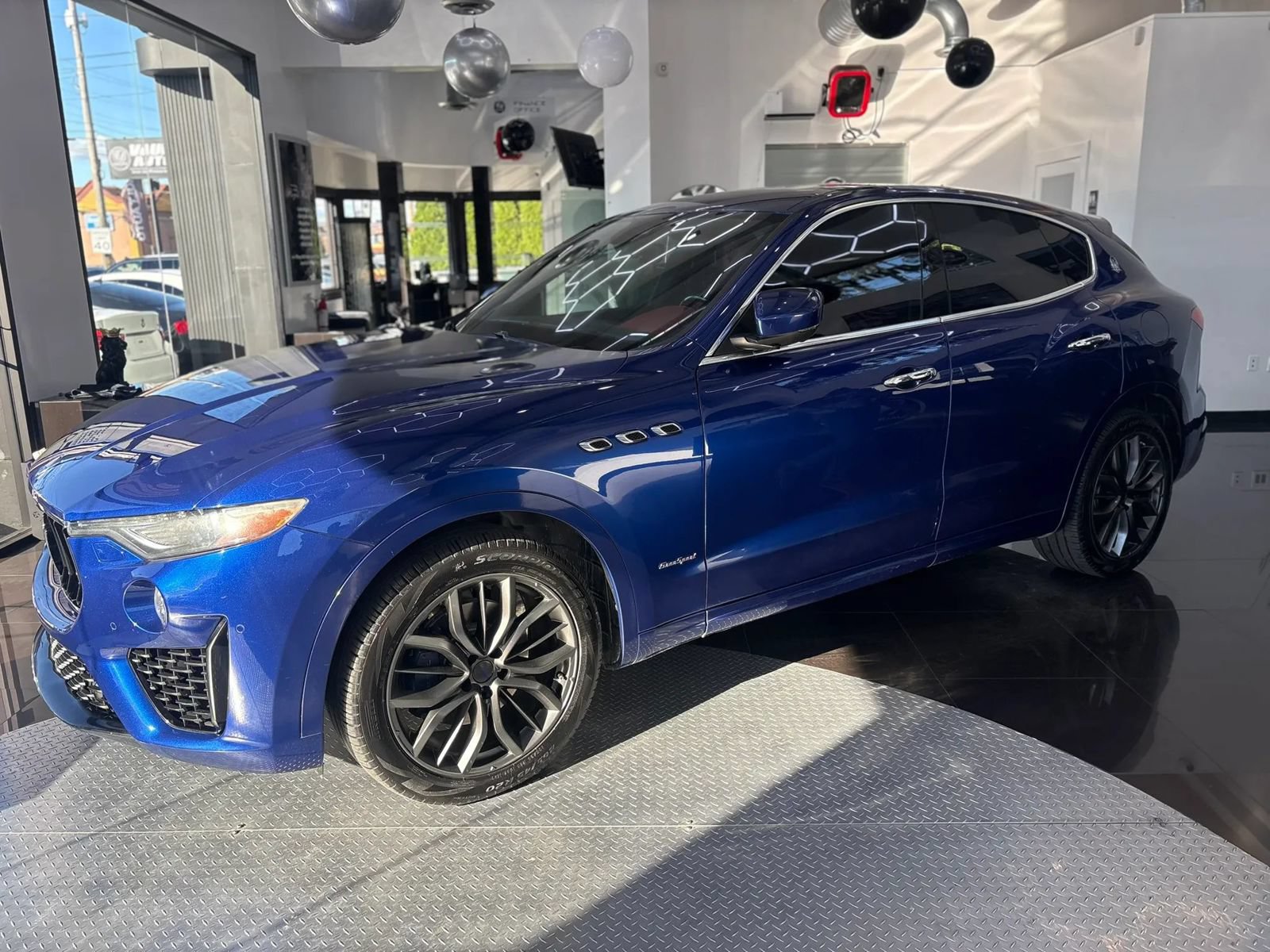 Used 2019 Maserati Levante GranSport AWD/4WD image 8