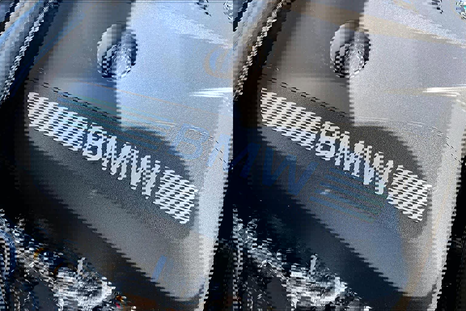 Certified 2025 BMW 330i Sedan w/ Convenience Package image 33