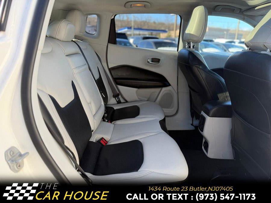 Used 2018 Jeep Compass Limited w/ Navigation Group image 22