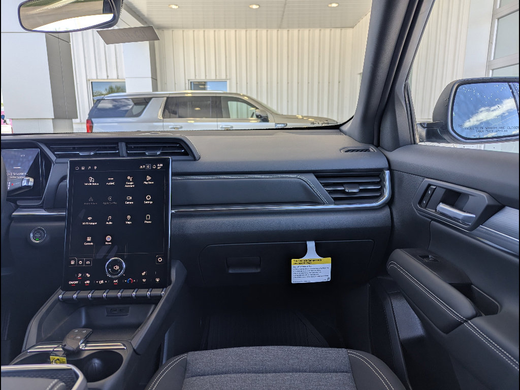 New 2026 GMC Terrain Elevation w/ Black Edition AWD/4WD image 4