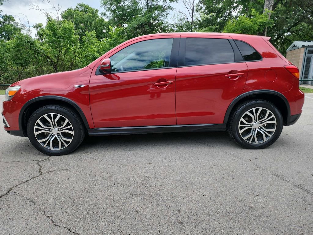 Used 2018 Mitsubishi Outlander Sport LE FWD image 4