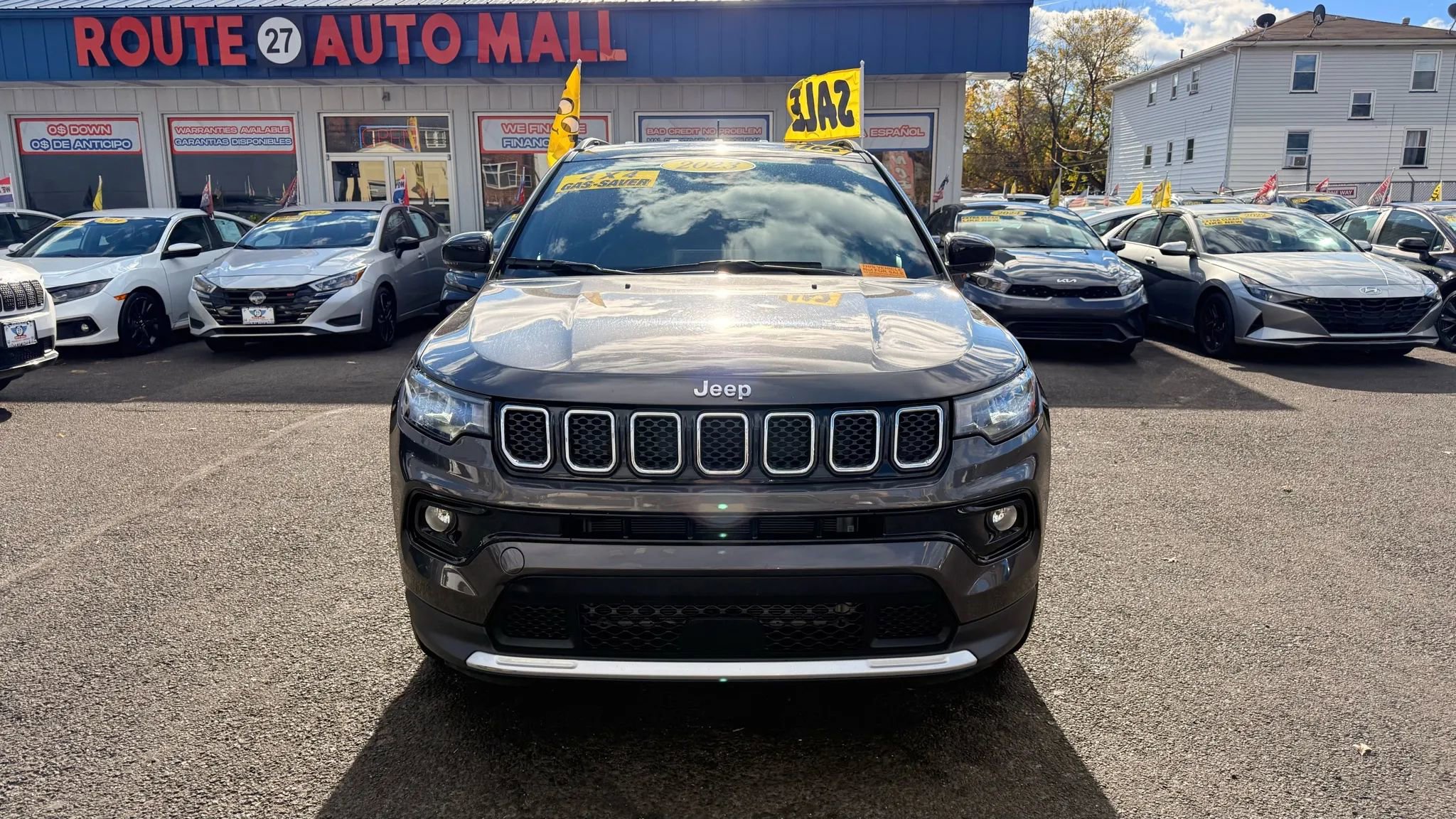Used 2023 Jeep Compass Limited image 3