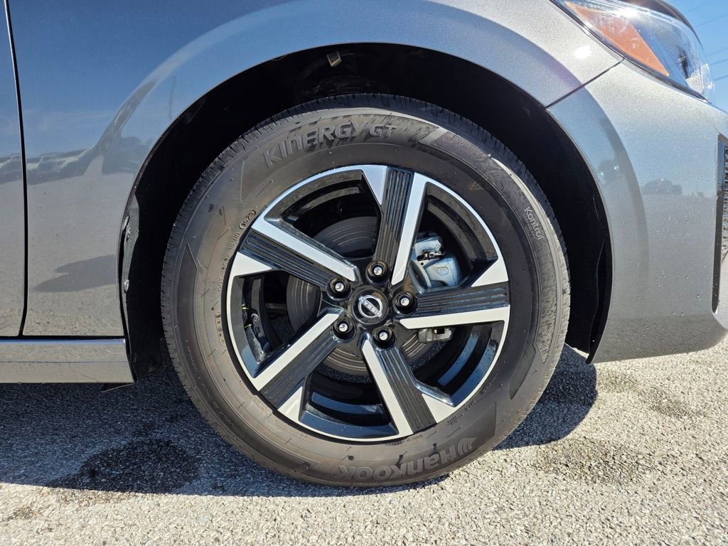 Used 2025 Nissan Sentra SV image 30