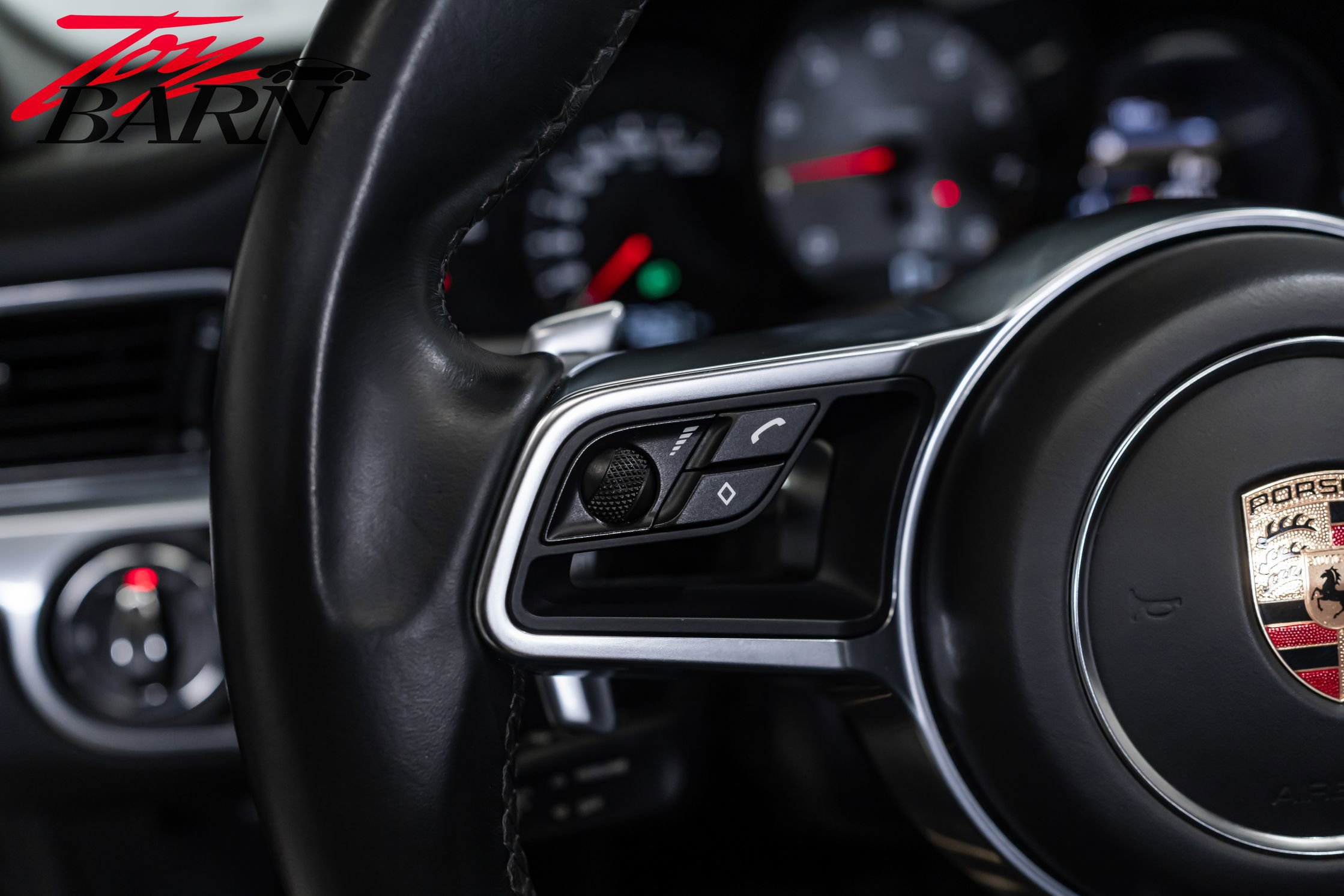 Used 2017 Porsche 911 Carrera 4S image 39