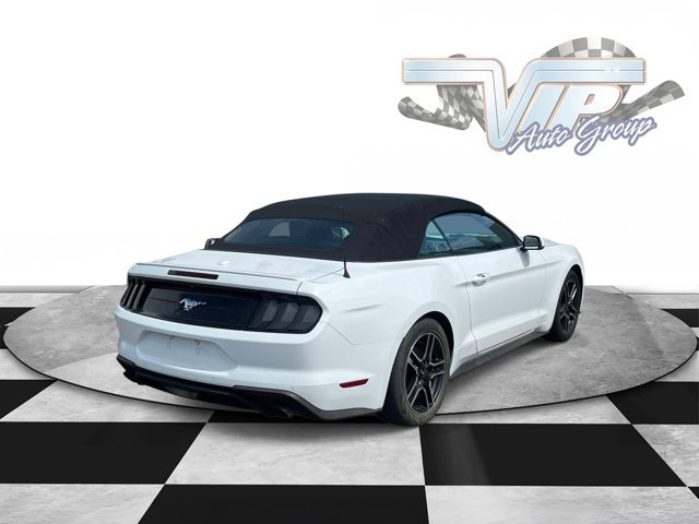 Used 2018 Ford Mustang Premium image 4