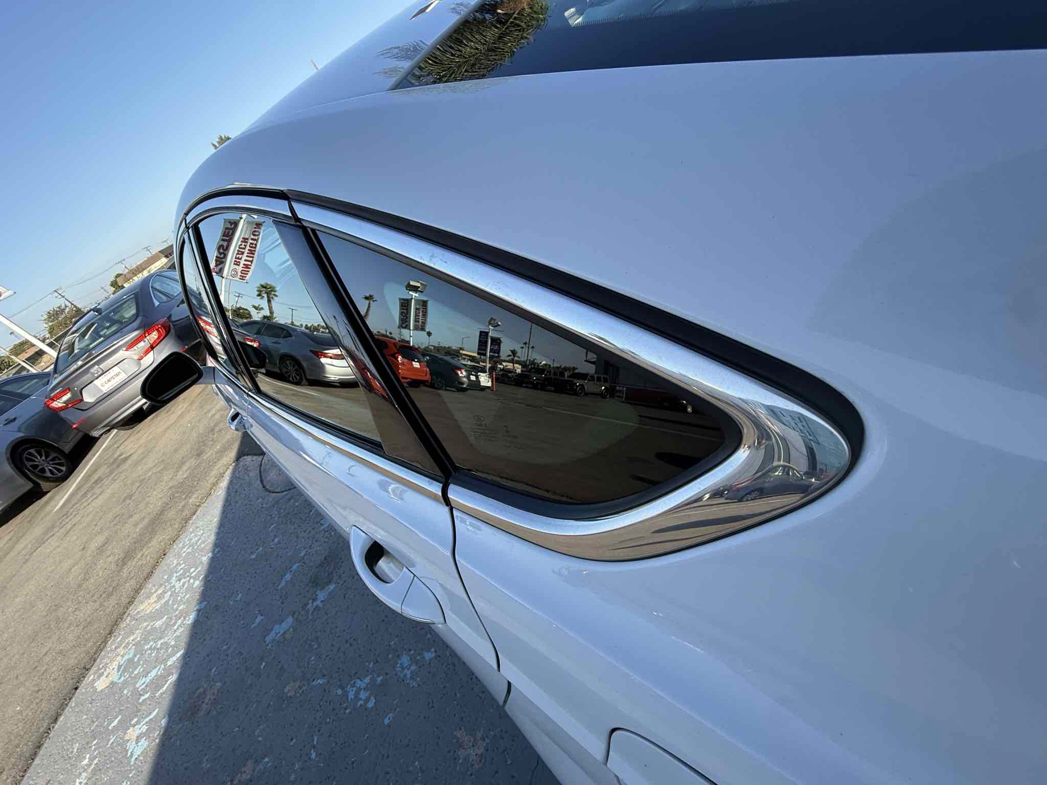 Used 2019 Ford Fusion Energi Titanium FWD image 91