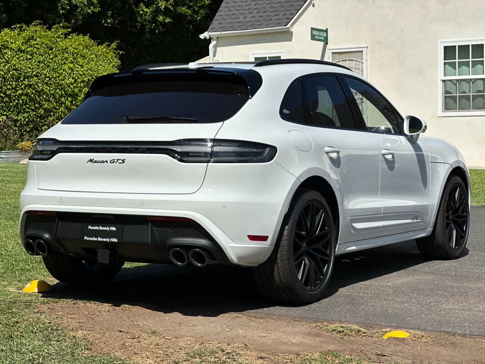 New 2026 Porsche Macan GTS AWD/4WD image 8