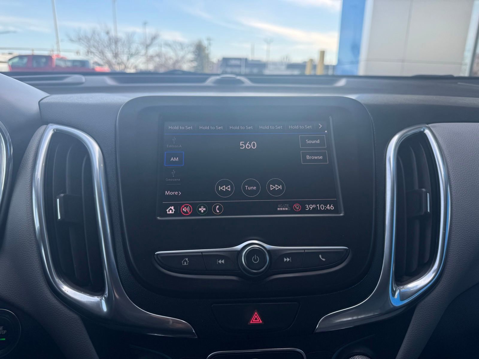 Used 2020 Chevrolet Equinox LT AWD/4WD image 17