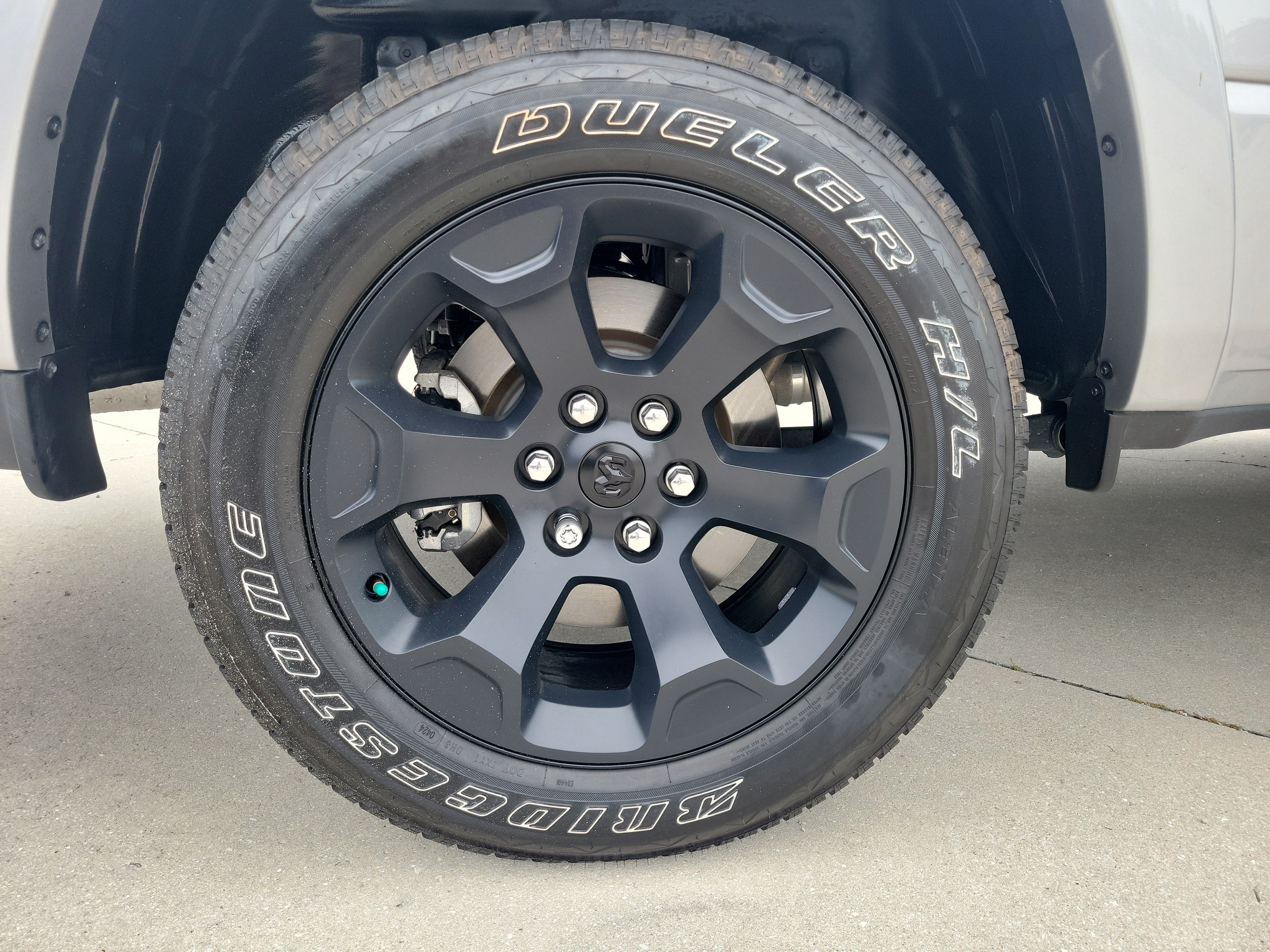 Used 2025 RAM 1500 Big Horn AWD/4WD image 9