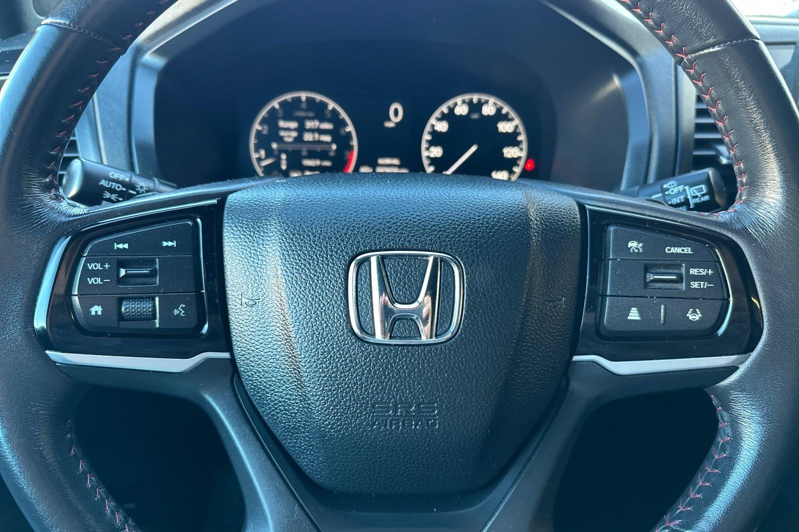 Used 2025 Honda Odyssey Sport-L image 29