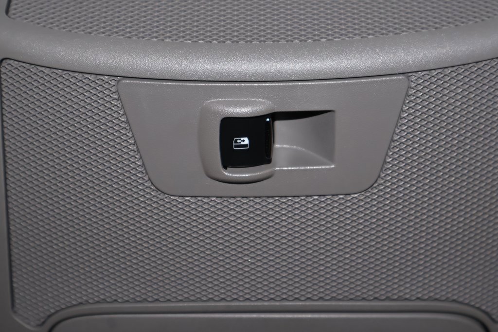 Certified 2018 Ford F150 XLT w/ Equipment Group 302A Luxury image 32