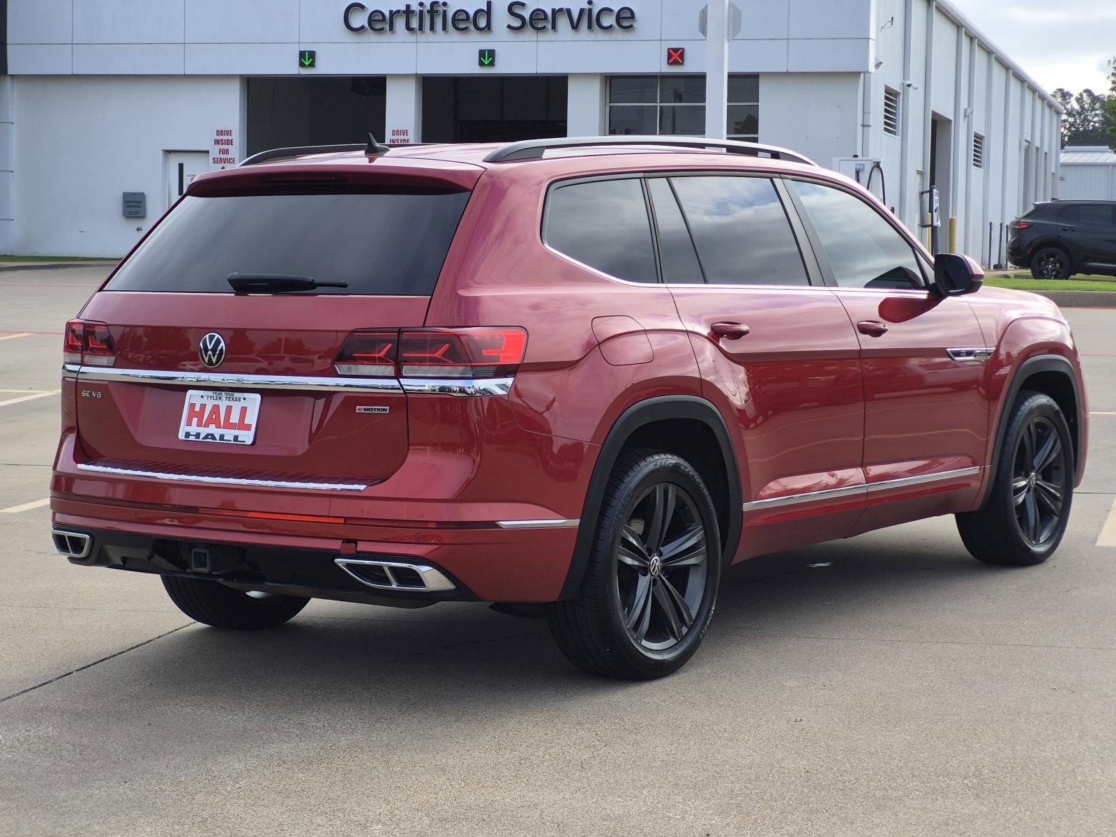 Used 2021 Volkswagen Atlas SE w/ Towing Package AWD/4WD image 6