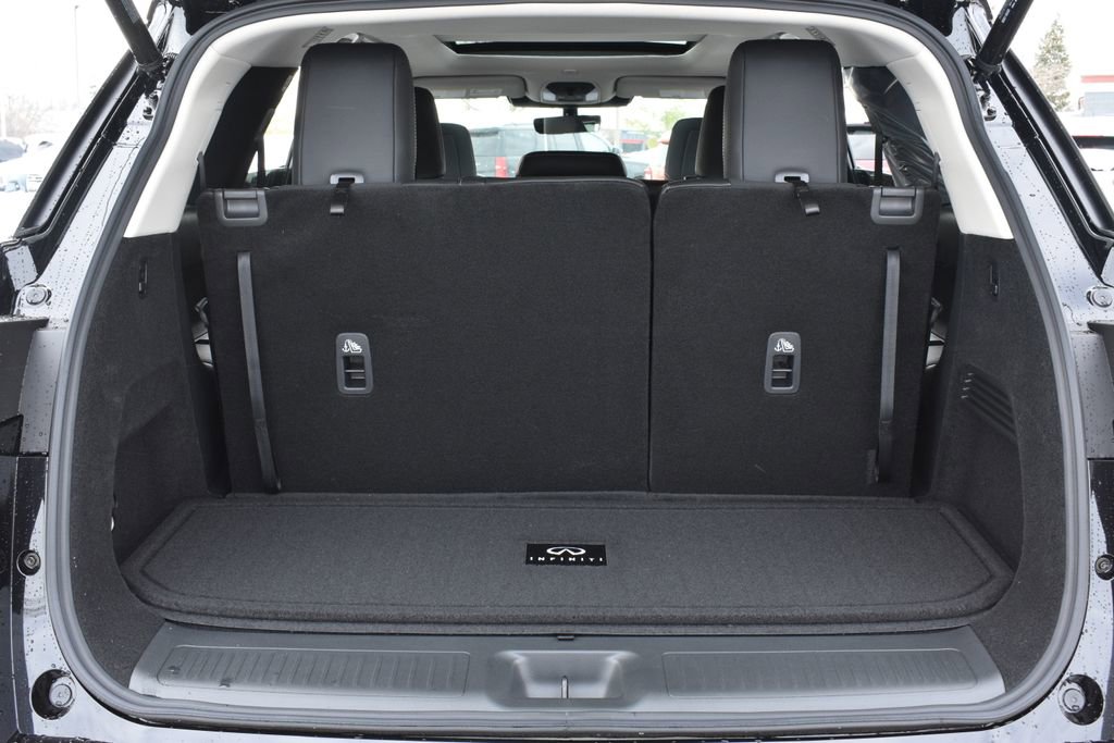 New 2026 INFINITI QX60 Luxe w/ Family Package image 30